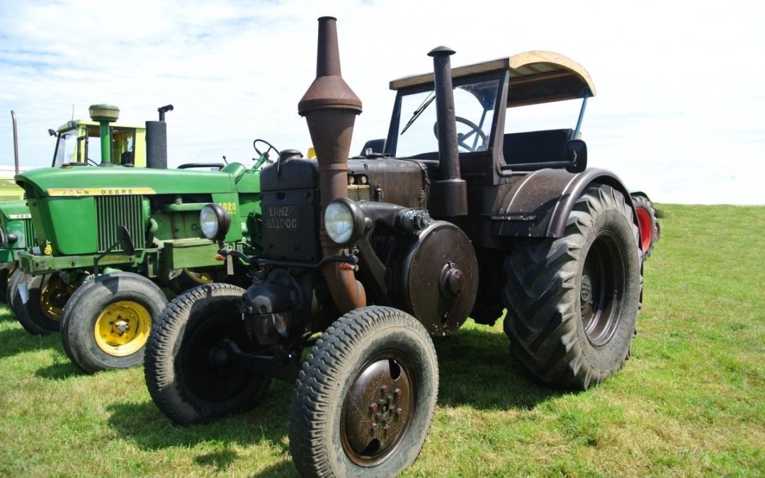 tractor viejo y nuevo